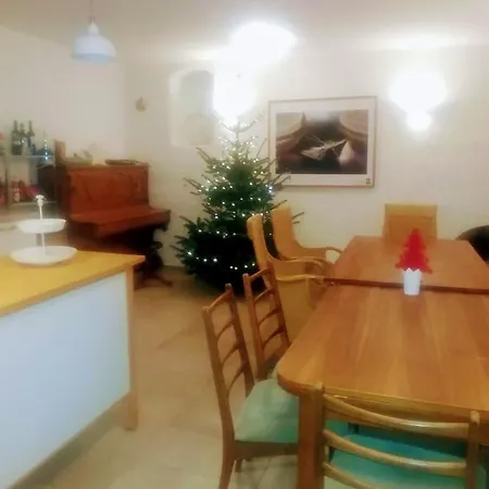 아파트 Mirabellenhof - Grosse Ferienwohnung Mit Aussicht Biesenthal
