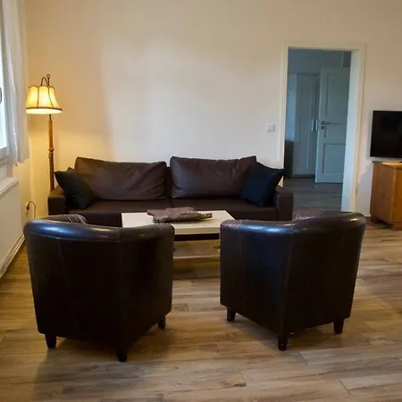 Mirabellenhof - Grosse Ferienwohnung Mit Aussicht *